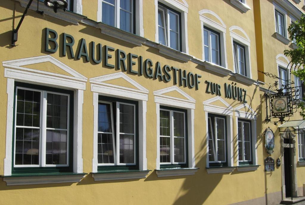 Hotel Brauereigasthof zur Münz seit 1586 Günzburg Exterior foto